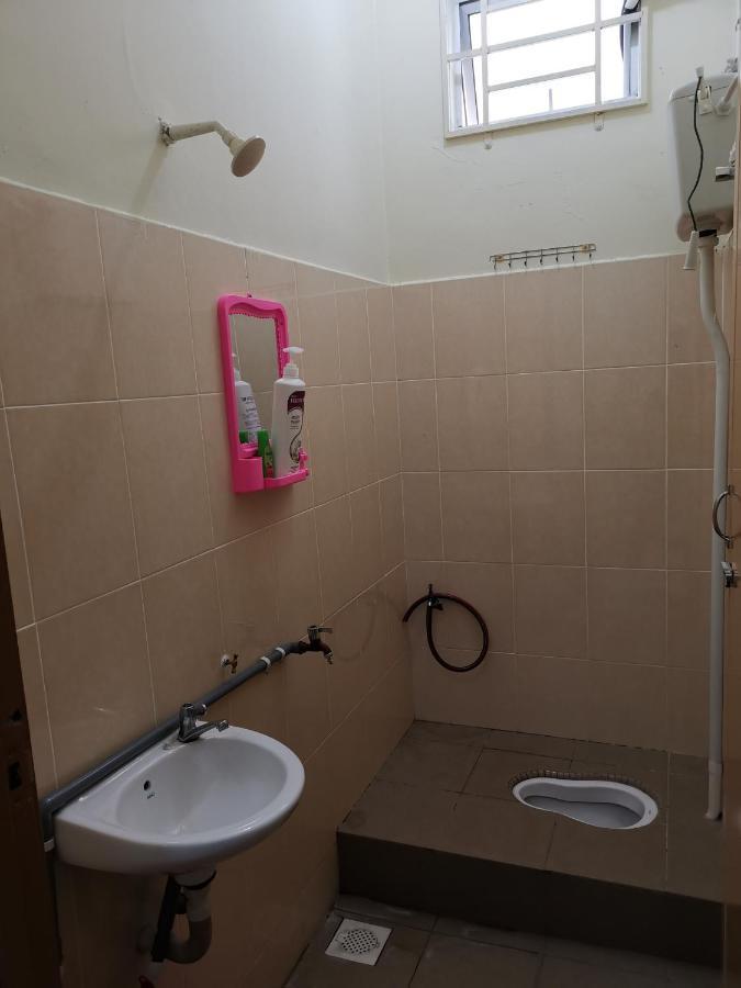 Wafiy Homestay Macang Exterior photo